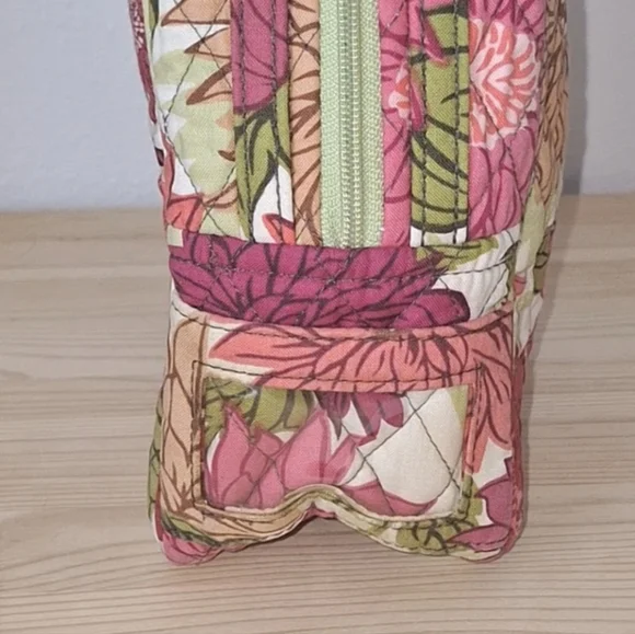 🩷Vera Bradley 'Hello Dahlia' Lunch Bag🩷 - Picture 11 of 16